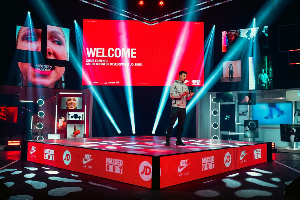 Welcome Stage JD and Nike