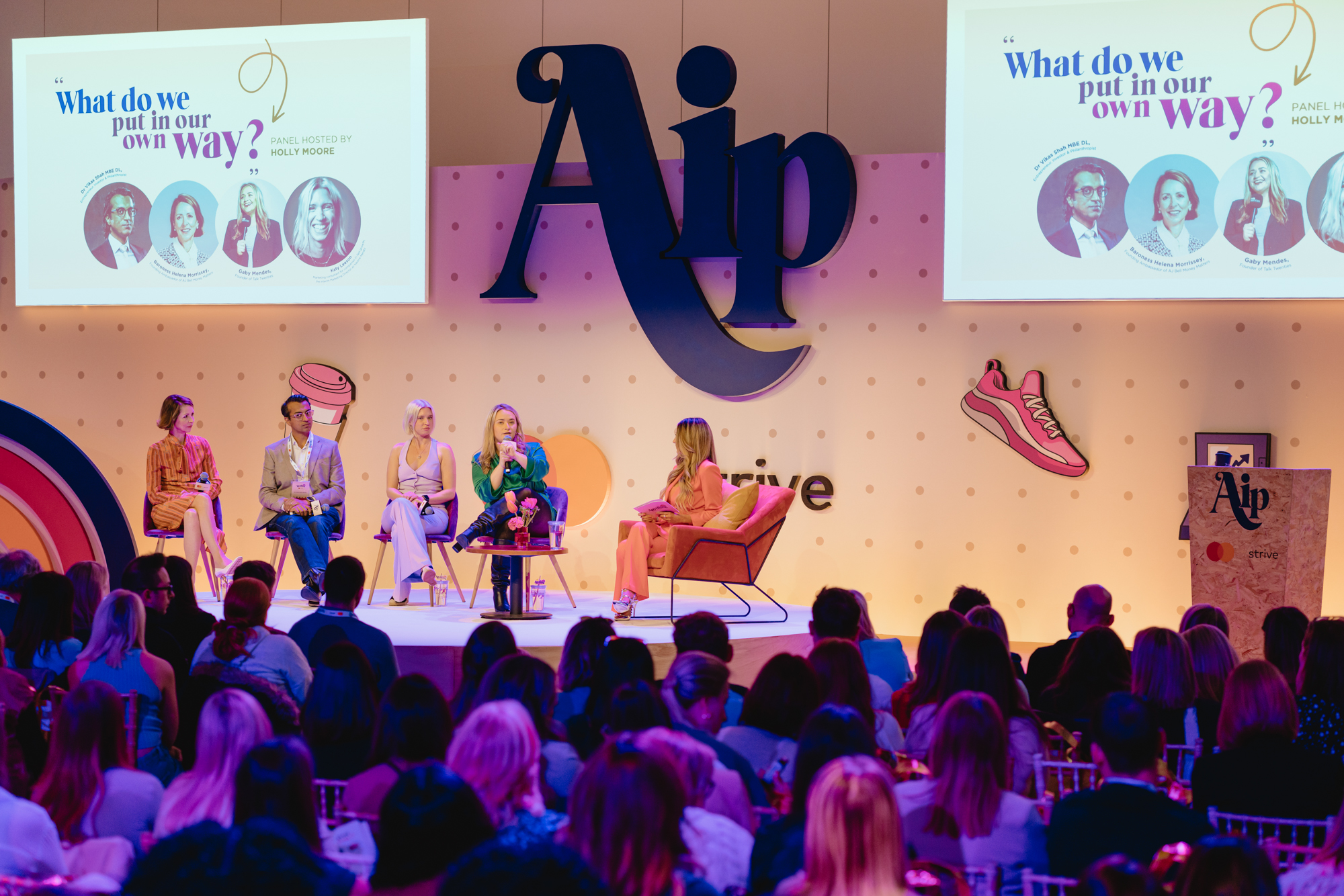 How to Choose a Conference Venue in the UK: The Ultimate Guide
